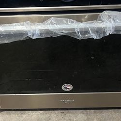 Whirlpool Electric Oven BRAND NEW