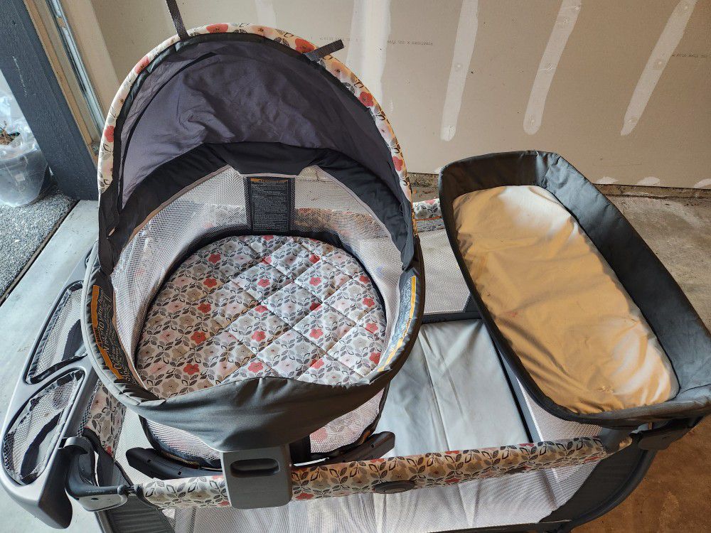Graco Pack And Play All In One
