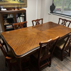 Dining Room, Table And Chairs With Adjustable Leaf