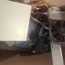 I Buy Old Electronics VCRs Computers Walkman Software Tvs