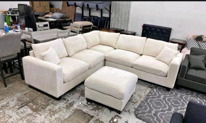 Beautiful! 4-pc Sectional Sofa With Ottoman Ivory Corduroy New