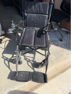 Electric wheelchair