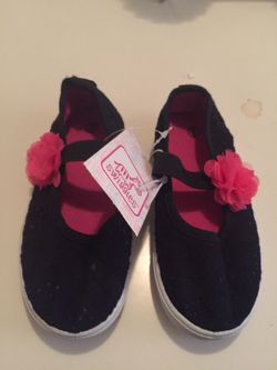 New!!! Toddler sandals size 9