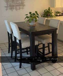 Bar Height Dinning Room