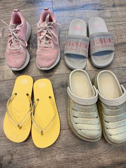 Girls shoes size 1