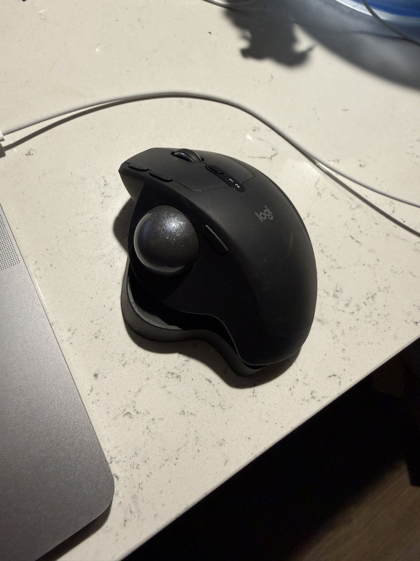 Logitech Ergonomic Mouse
