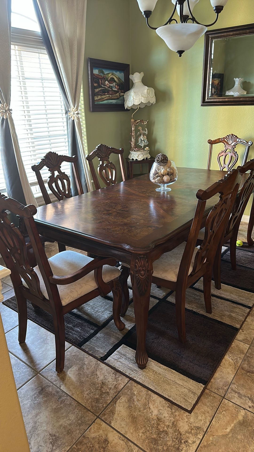 Free Dining Table