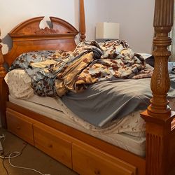 Antique Bed Set