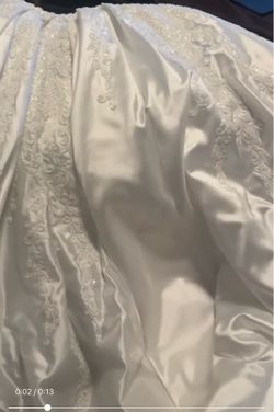 Detachable train/skirt