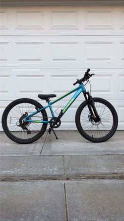 Schwinn 24” Bike Axum Sport for kids, light blue
