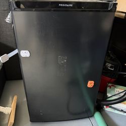 Frigidaire Mini Fridge – Clean & Works Great