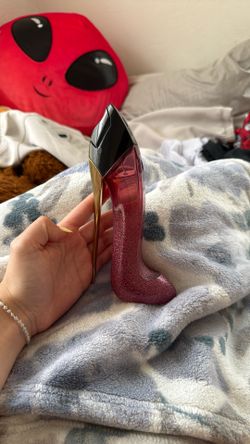 Carolina Herrera Perfume