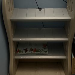 toy shelf organizer 