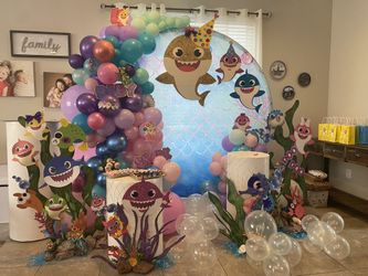 Baby Shark / Custom Party Decorations 
