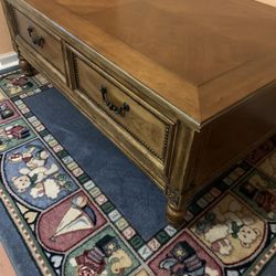 Wood Caffe Table Or Tv Stand Good Conditions Widh 29 , Lenght 49,5 , Height 19