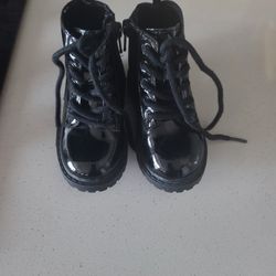 Toddler Boots Sizes 5 