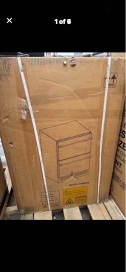 23.42 in. 4.9 cu. ft. Single Zone 240-Cans Built-in and Standard Beverage Fridge with 2-Swivel Casters in Silver