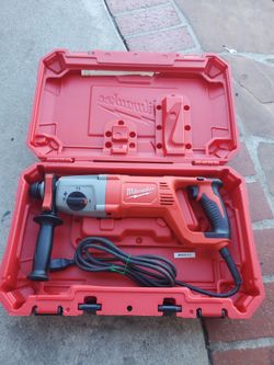 Milwaukee
8 Amp Corded 1 in. SDS D-Handle Rotary Hammer