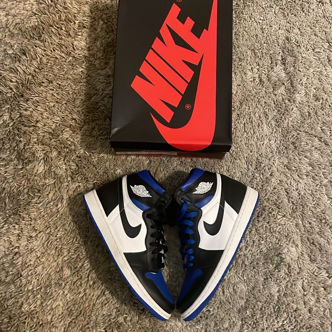 size 8 / air jordan 1 retro royal blue 