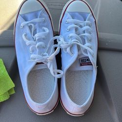 Women’s All Star Converse 6.5