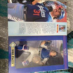 1997 mike piazza figure