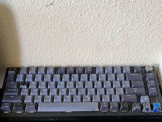 Idk what the keyboard is just take it for 40