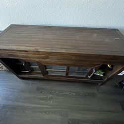 Wooden TV Stand With Storage 