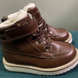 Old Navy toddler boys size 5 high top boots shoes - worn once like new 
