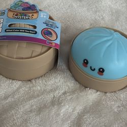 VIRAL DUMPLING SQUISHY