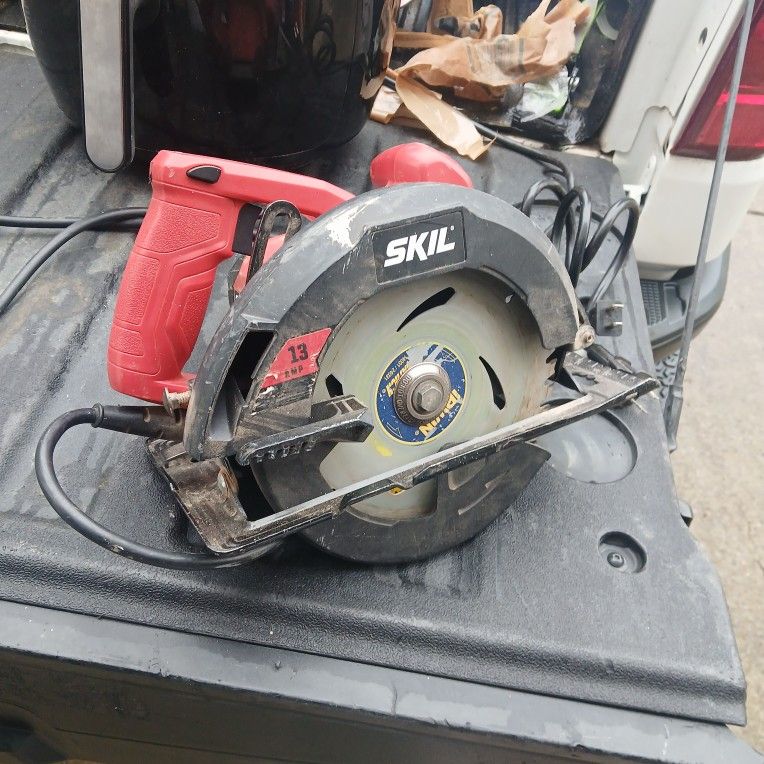 Skill Saw