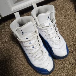 !!! OFFER $60 JORDAN 12 RETRO FRENCH BLUE