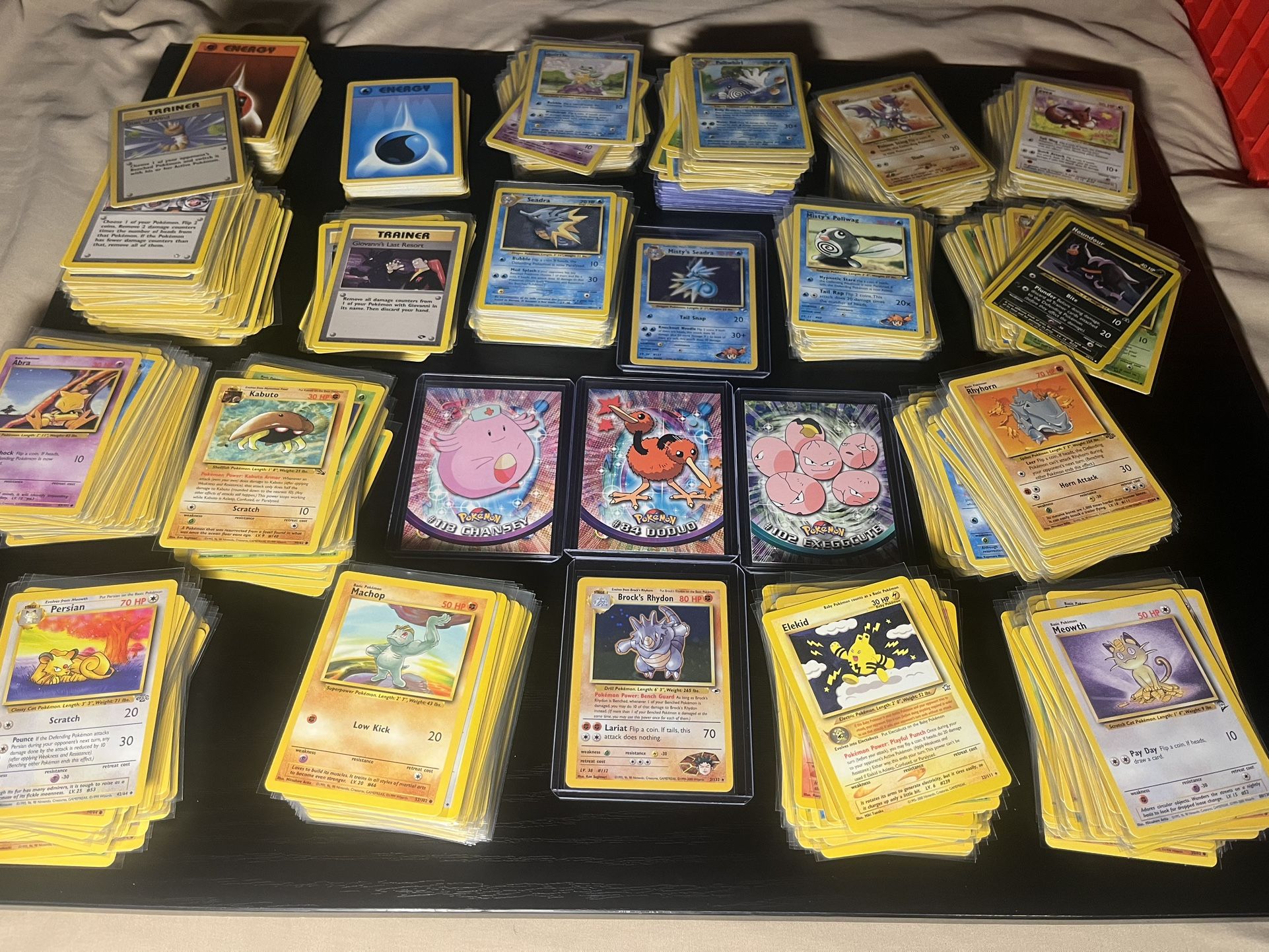 1000+ VINTAGE POKEMON COLLECTION + 2 holo+ 3 tops
