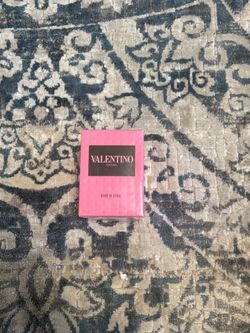 Valentino Donna Born in Roma Perfume