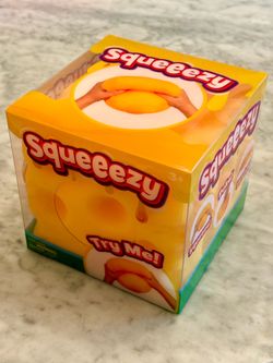 🧀  Toy Mendous Sunny Days Squeeezy CHEESE Stress Relief Toy