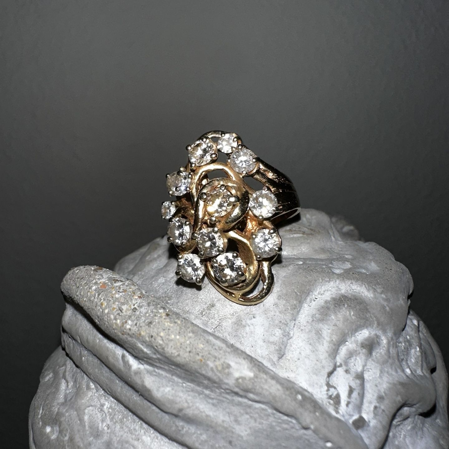 Beautiful Custom Ladies Vintage Real Gold Diamond Ring