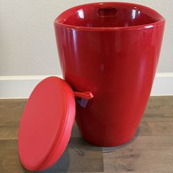 Red Sit  Decor