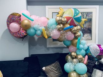 Balloon garland