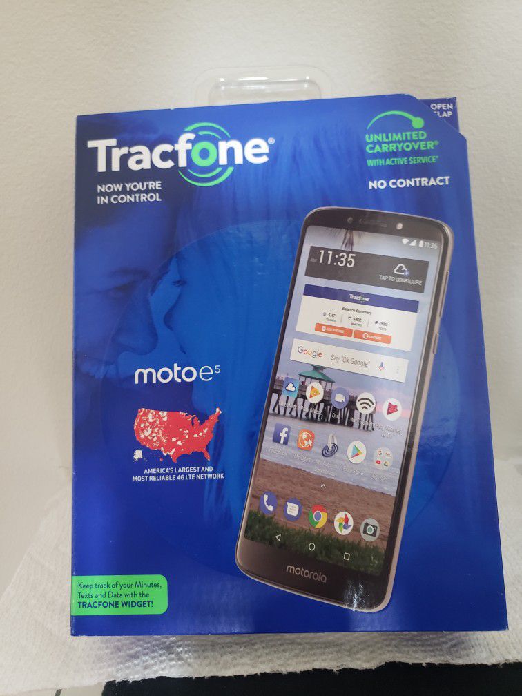 Motorola Moto E5 4G LTE Smartphone (Tracfone)