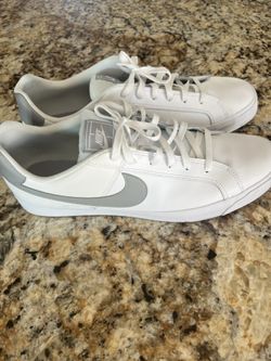 Men’s Nike Size 15 Shoes