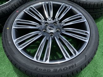 Brand new Range Rover wheels and tires 22 inch