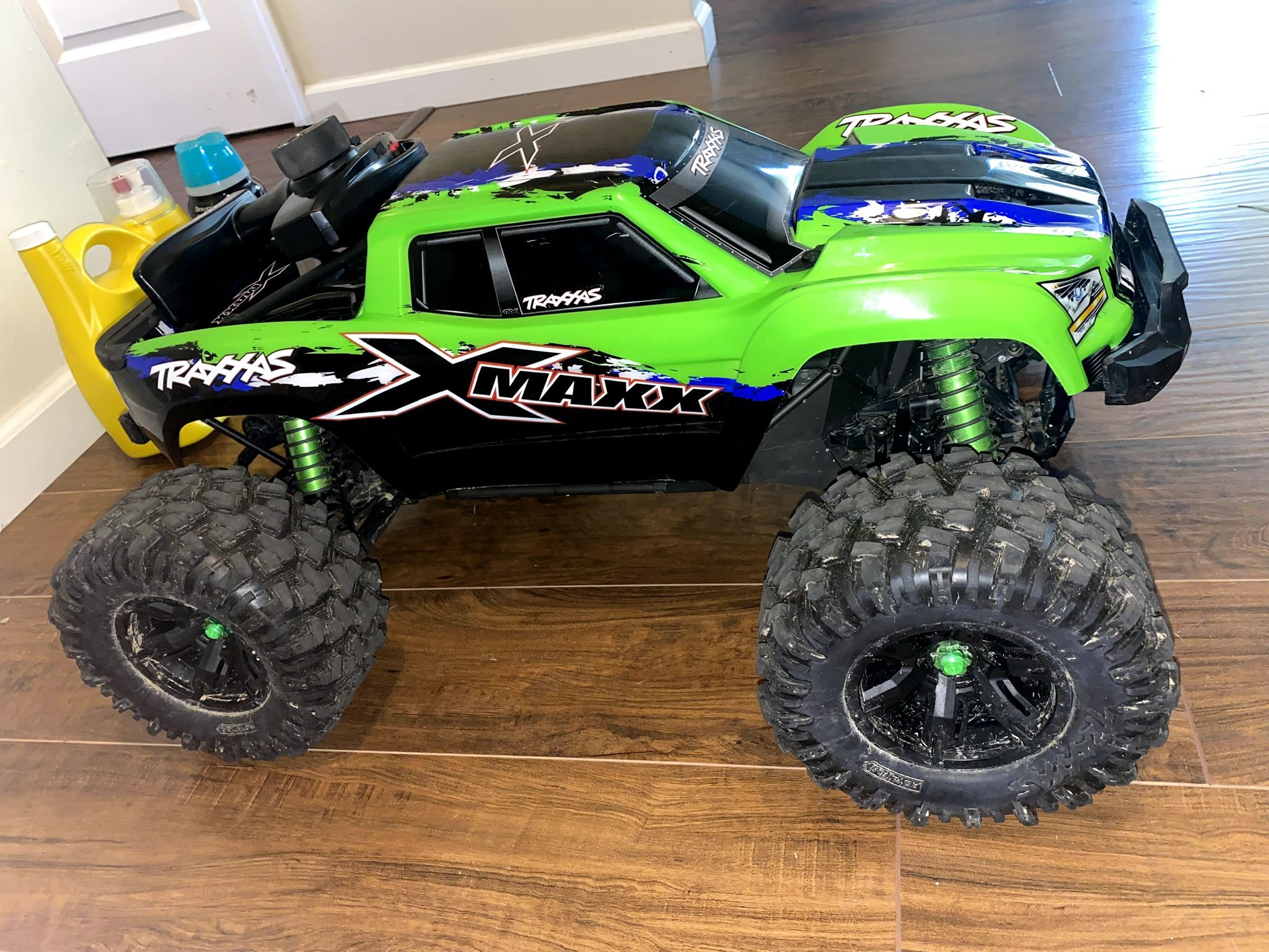 Xmaxx 8s with 6700 batteries