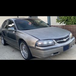 Chevy CHEVROLET IMAPALA LOW MILES 20 Inch Rims Has A Touchscreen Am Fm Car Stereo Just Needs Some TLC And You Are Set Runs Wonderful Starts Right Up