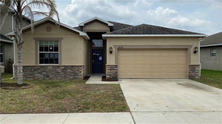 4/3/2 cg with 2027 sq ft $240k Concord Station