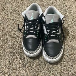 jordan 3 retro green glow size 9.5(NO BOX)worn a few times 