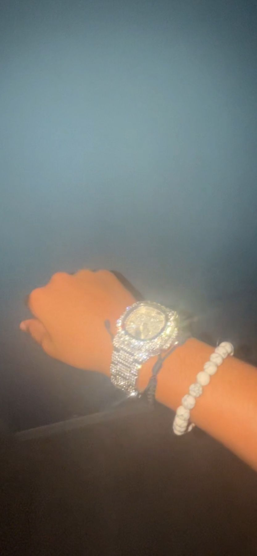 watch (doesnt have time tho)