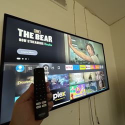 42” smart fire tv  with remote working good 
