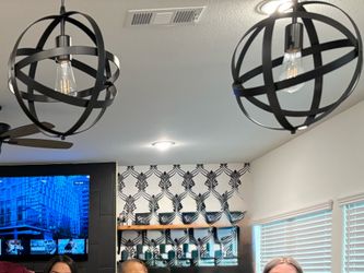 3 pendant lights