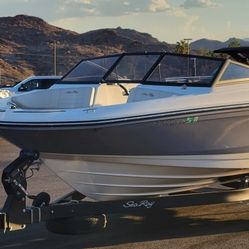 Boat 2020 Sea Ray SPX 210