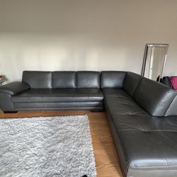 Leather  Sectional Excellent Condition