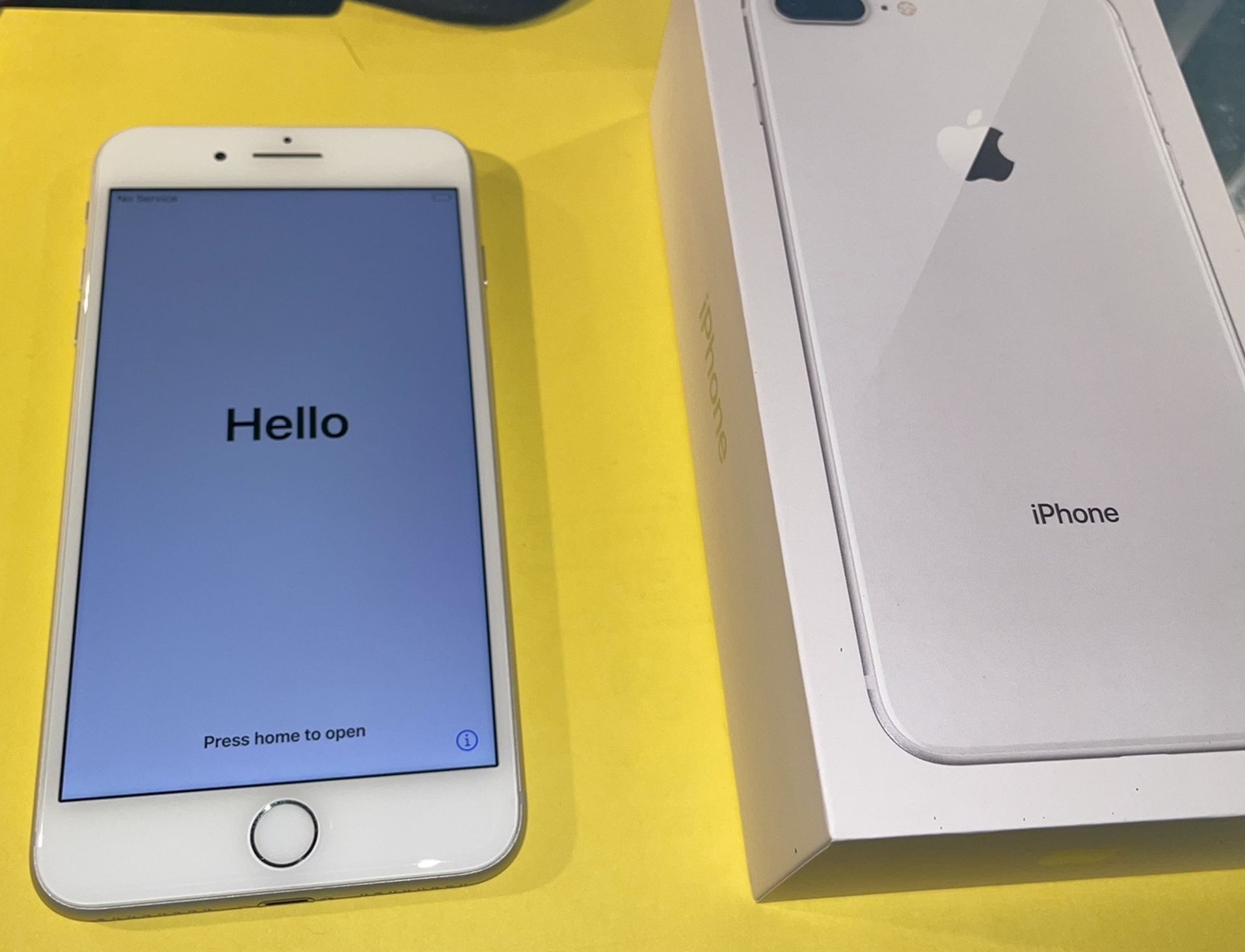 IPhone 8 Plus Silver 64 GB